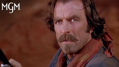 Quigley Down Under - Podróż w Czasie przez Australijską Pustynię z Tom Selleckiem